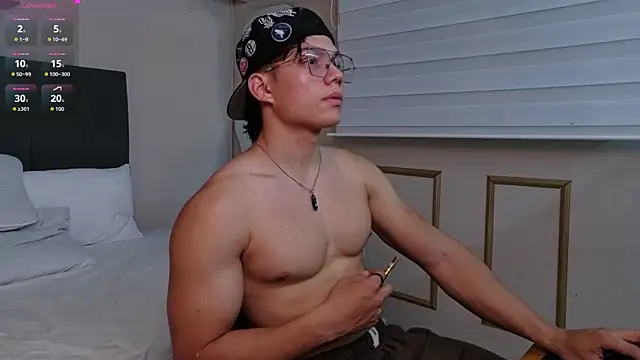 Snapshot of Thony_Big chatting on February 2026 07:24:02 PM Thony Big online show from February 2026 07:24:02 PM