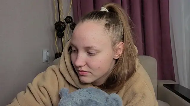 Snapshot of BibiStapler chatting on December 2025 07:10:01 PM BibiStapler online show from December 2025 07:10:01 PM