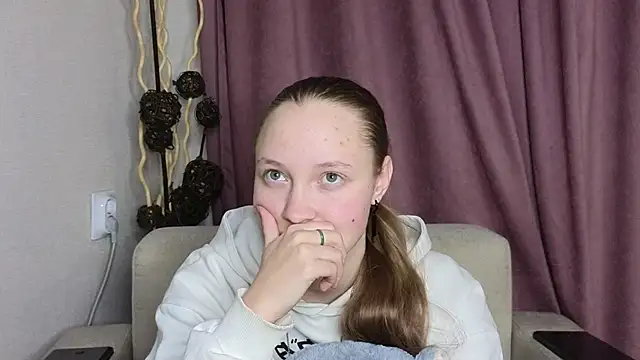 Snapshot of BibiStapler chatting on January 2026 07:19:02 PM BibiStapler online show from January 2026 07:19:02 PM