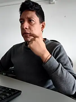 Snapshot of KairoStormX chatting on December 2025 03:20:04 PM KairoStormX online show from December 2025 03:20:04 PM