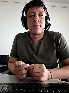 Snapshot of KairoStormX chatting on January 2026 02:33:02 PM KairoStormX online show from January 2026 02:33:02 PM