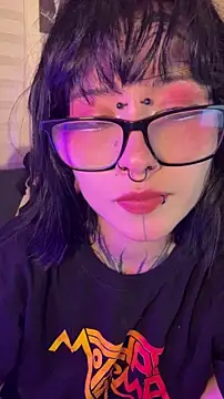 Snapshot of AryRousse chatting on December 2025 02:40:02 AM AryRousse online show from December 2025 02:40:02 AM