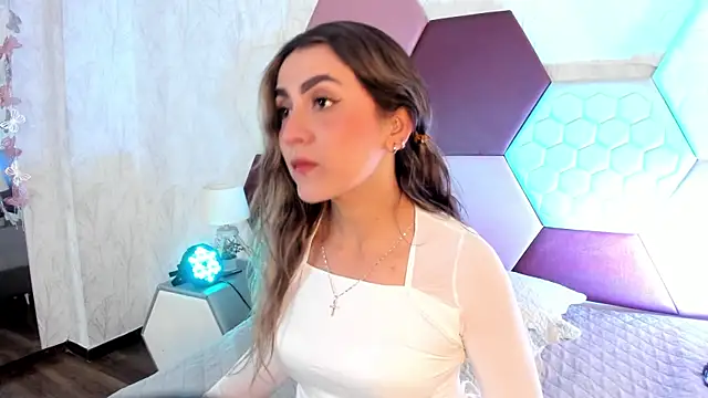 Snapshot of AriaRous chatting on January 2026 03:47:01 PM AriaRous online show from January 2026 03:47:01 PM