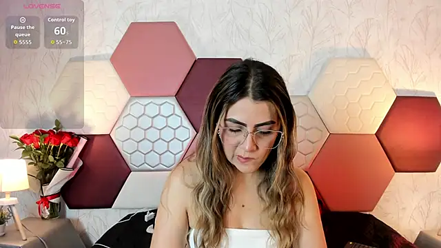 AriaRous online show from March 2026 04:14:02 PM