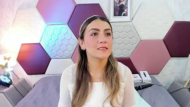 Snapshot of AriaRous chatting on May 2026 04:55:02 PM AriaRous online show from May 2026 04:55:02 PM