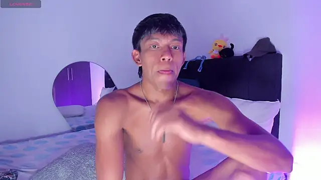 santinaughty online show from April 2026 04:46:01 AM