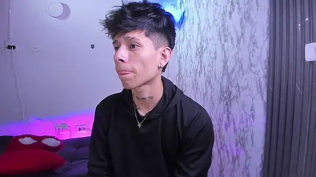 Snapshot of Jake_beach_ chatting on December 2025 01:46:02 AM Jake beach online show from December 2025 01:46:02 AM