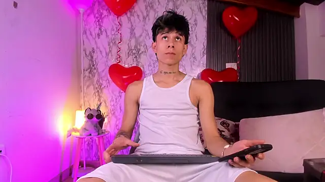 Snapshot of Jake_beach_ chatting on February 2026 04:14:02 PM Jake beach online show from February 2026 04:14:02 PM