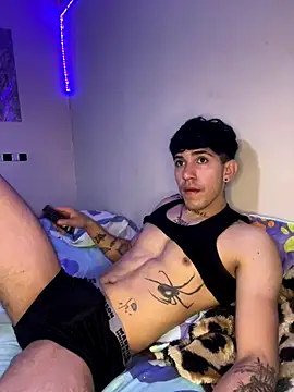 Snapshot of wil_hot chatting on December 2025 03:34:01 AM wil hot online show from December 2025 03:34:01 AM