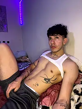 Snapshot of wil_hot chatting on January 2026 03:38:01 PM wil hot online show from January 2026 03:38:01 PM