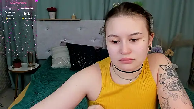 MilanaXHoney online show from February 2026 12:52:02 AM