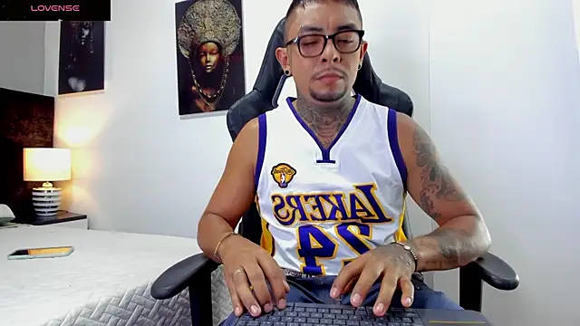 BASTIAN NICOLAS  online show from January 2026 09:17:01 PM