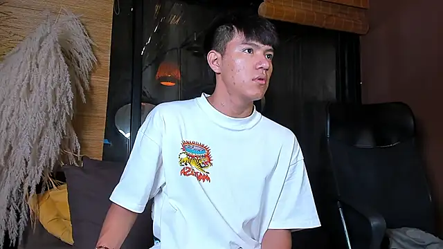 Snapshot of isaac_grimm chatting on January 2026 03:11:02 AM isaac grimm online show from January 2026 03:11:02 AM