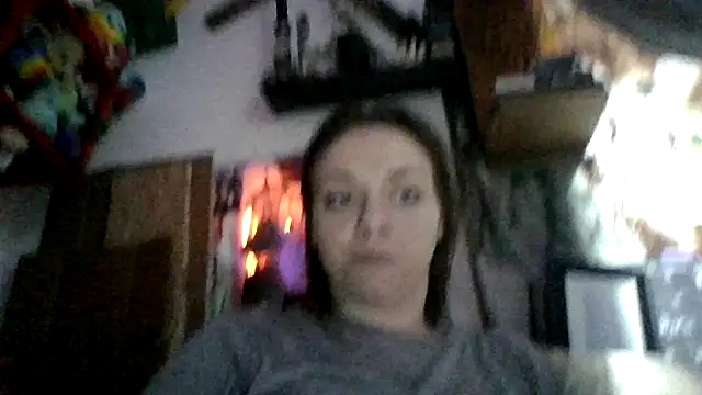 Snapshot of spunfoxxx chatting on December 2025 02:08:02 AM spunfoxxx online show from December 2025 02:08:02 AM