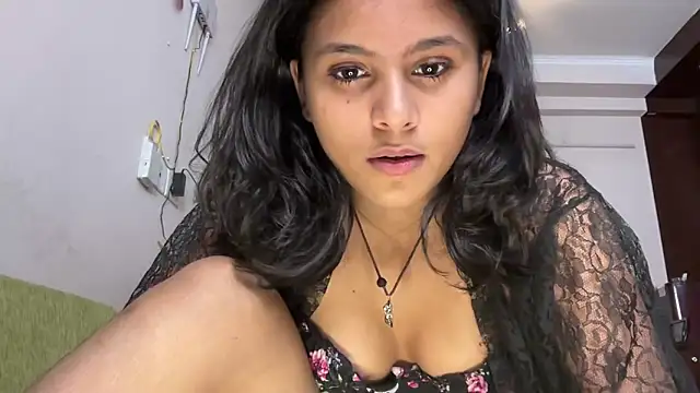 Piyyuu online show from April 2026 07:52:02 PM