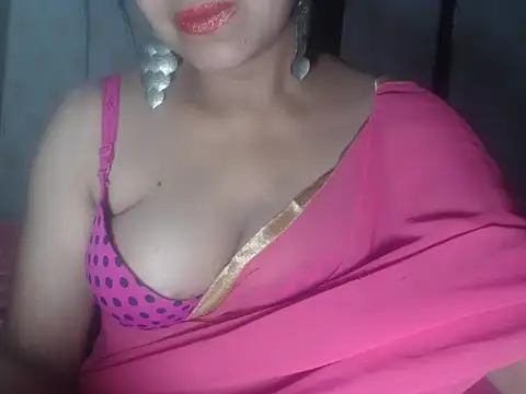 Snapshot of Hotronita123 chatting on May 2026 05:20:01 PM Hotronita123 online show from May 2026 05:20:01 PM