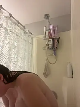 Snapshot of NovaBloum chatting on February 2026 07:35:01 PM NovaBloum online show from February 2026 07:35:01 PM