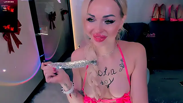 Lola Bombita online show from January 2026 07:41:01 PM