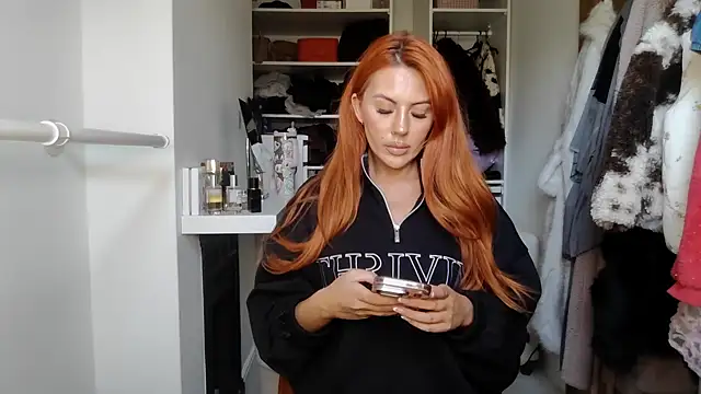 Snapshot of Emberreignedit chatting on February 2026 03:43:02 PM Emberreignedit online show from February 2026 03:43:02 PM