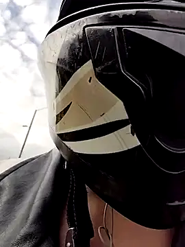 Snapshot of Mariana_eclipse chatting on January 2026 11:59:02 AM Mariana eclipse online show from January 2026 11:59:02 AM