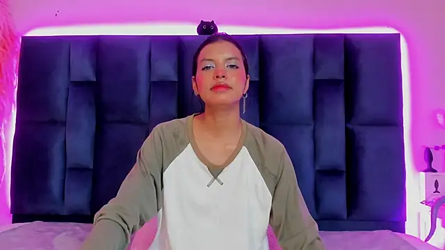 GrishaMochka online show from April 2026 06:01:01 PM