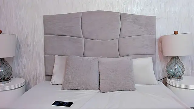 Naomii BDSM online show from February 2026 02:35:01 PM