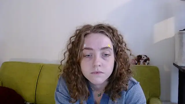 DeliaBlew online show from December 2025 06:03:01 PM