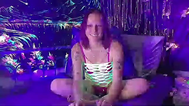 Freckleangel69 online show from May 2026 01:25:01 AM