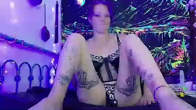 Freckleangel69 online show from June 2026 01:17:02 AM