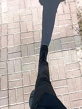 jonyboob online show from April 2026 01:42:02 PM