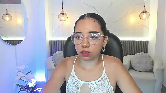 alana martiins online show from June 2026 07:06:02 PM