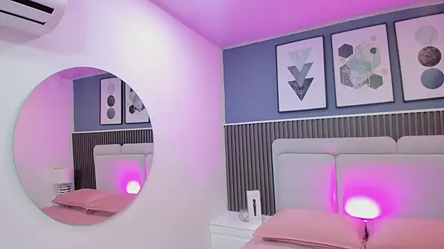 Snapshot of Miia_cute18 chatting on February 2026 11:26:01 AM Miia cute18 online show from February 2026 11:26:01 AM