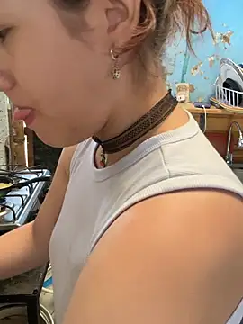 Snapshot of dakota021 chatting on February 2026 05:16:01 PM dakota021 online show from February 2026 05:16:01 PM