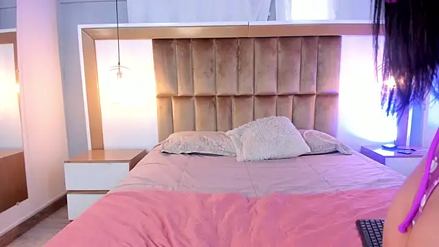 Snapshot of BrianaJhons19 chatting on December 2025 07:41:02 PM BrianaJhons19 online show from December 2025 07:41:02 PM