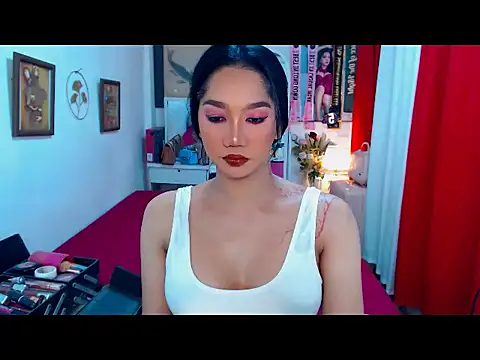 Snapshot of UrScreenGoddess chatting on December 2025 10:28:01 PM UrScreenGoddess online show from December 2025 10:28:01 PM