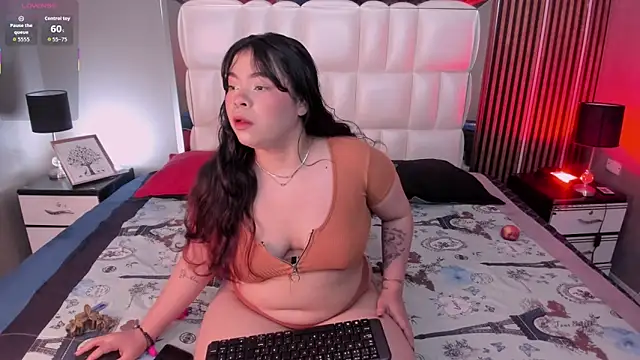 Snapshot of xCharlotte_20 chatting on February 2026 08:45:02 PM xCharlotte 20 online show from February 2026 08:45:02 PM