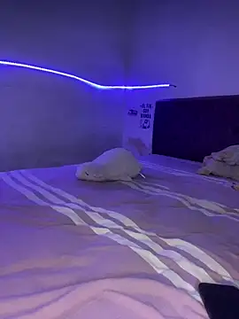 Snapshot of Lindalatina2001 chatting on January 2026 12:03:01 AM Lindalatina2001 online show from January 2026 12:03:01 AM