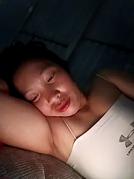 Snapshot of Evelyn-n chatting on February 2026 01:35:02 AM Evelyn-n online show from February 2026 01:35:02 AM