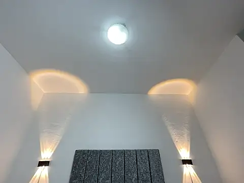 Snapshot of Mia_Allenn chatting on February 2026 12:32:01 PM Mia Allenn online show from February 2026 12:32:01 PM