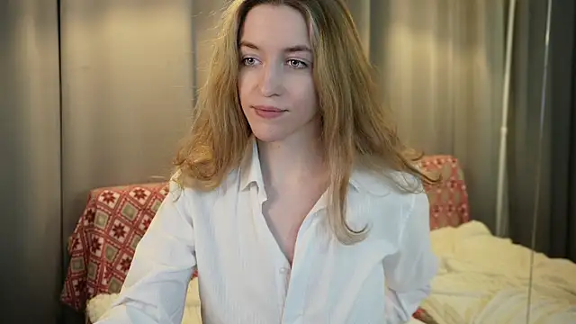 SoftDreamer online show from December 2025 03:10:01 PM