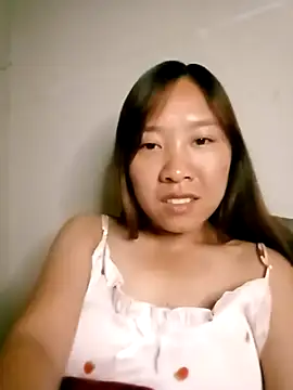 Snapshot of Minsssa20 chatting on April 2026 11:24:01 PM Minsssa20 online show from April 2026 11:24:01 PM