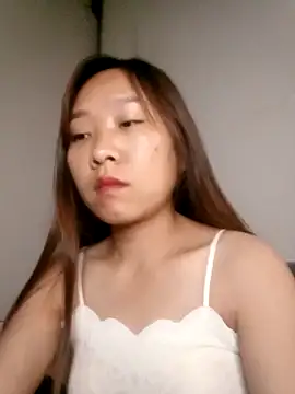 Snapshot of Minsssa20 chatting on April 2026 05:01:02 AM Minsssa20 online show from April 2026 05:01:02 AM