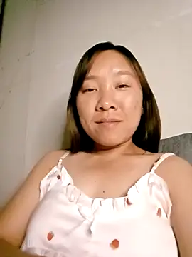 Snapshot of Minsssa20 chatting on April 2026 04:34:01 PM Minsssa20 online show from April 2026 04:34:01 PM