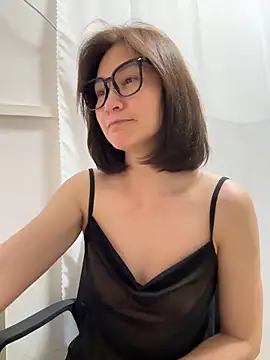 Snapshot of A-ZJunn chatting on February 2026 01:01:02 PM A-ZJunn online show from February 2026 01:01:02 PM