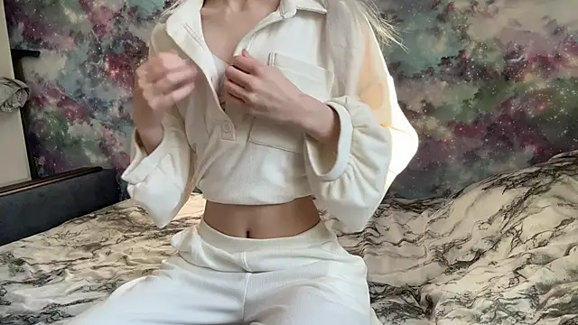 CelenFomes online show from February 2026 05:47:02 AM