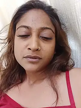 dusky diva d online show from June 2026 08:37:02 PM