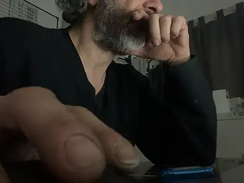 Petebulimia online show from May 2026 10:01:01 AM