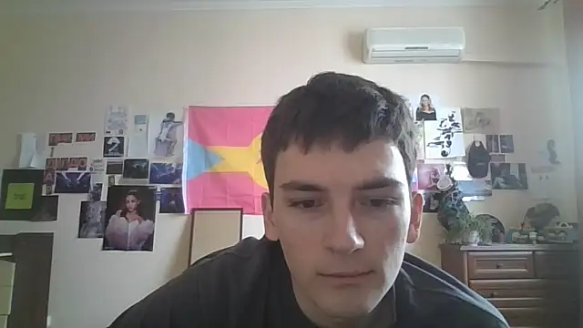 Snapshot of leo_cutie chatting on February 2026 10:23:02 AM leo cutie online show from February 2026 10:23:02 AM