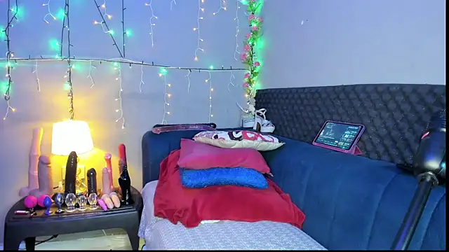 Shadia Squirt online show from September 2025 07:39:02 PM