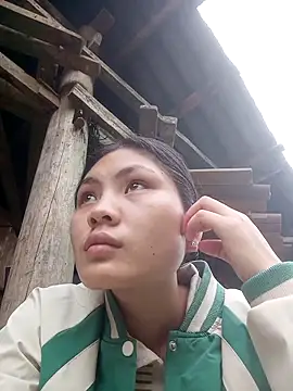 Snapshot of Hilary-123 chatting on February 2026 02:30:01 AM Hilary-123 online show from February 2026 02:30:01 AM